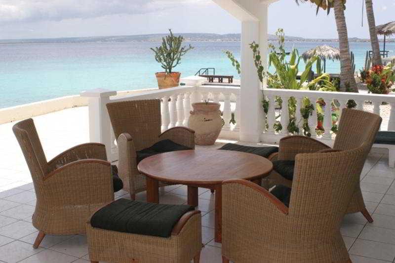 Belmar Oceanfront Apartments Bonaire Ngoại thất bức ảnh