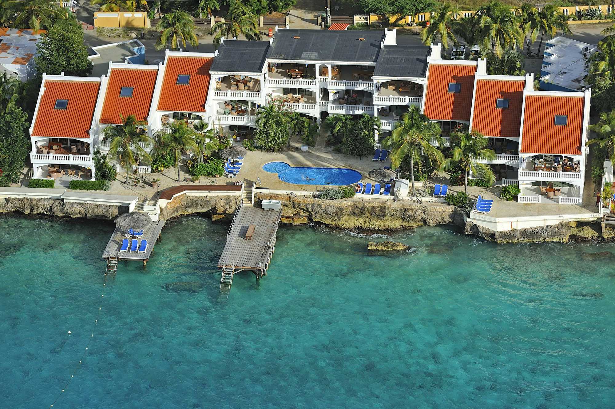 Belmar Oceanfront Apartments Bonaire Ngoại thất bức ảnh