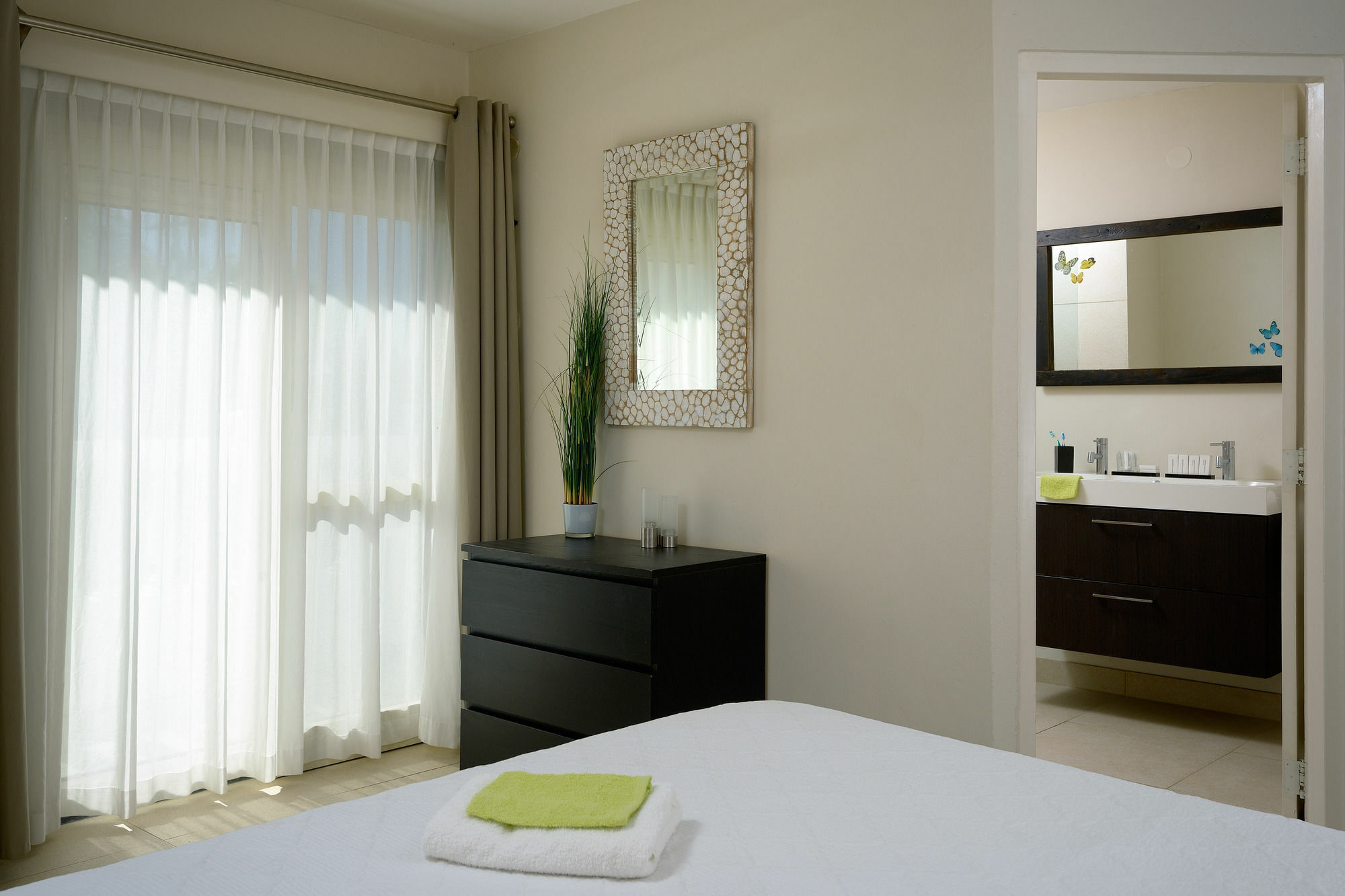 Belmar Oceanfront Apartments Bonaire Ngoại thất bức ảnh