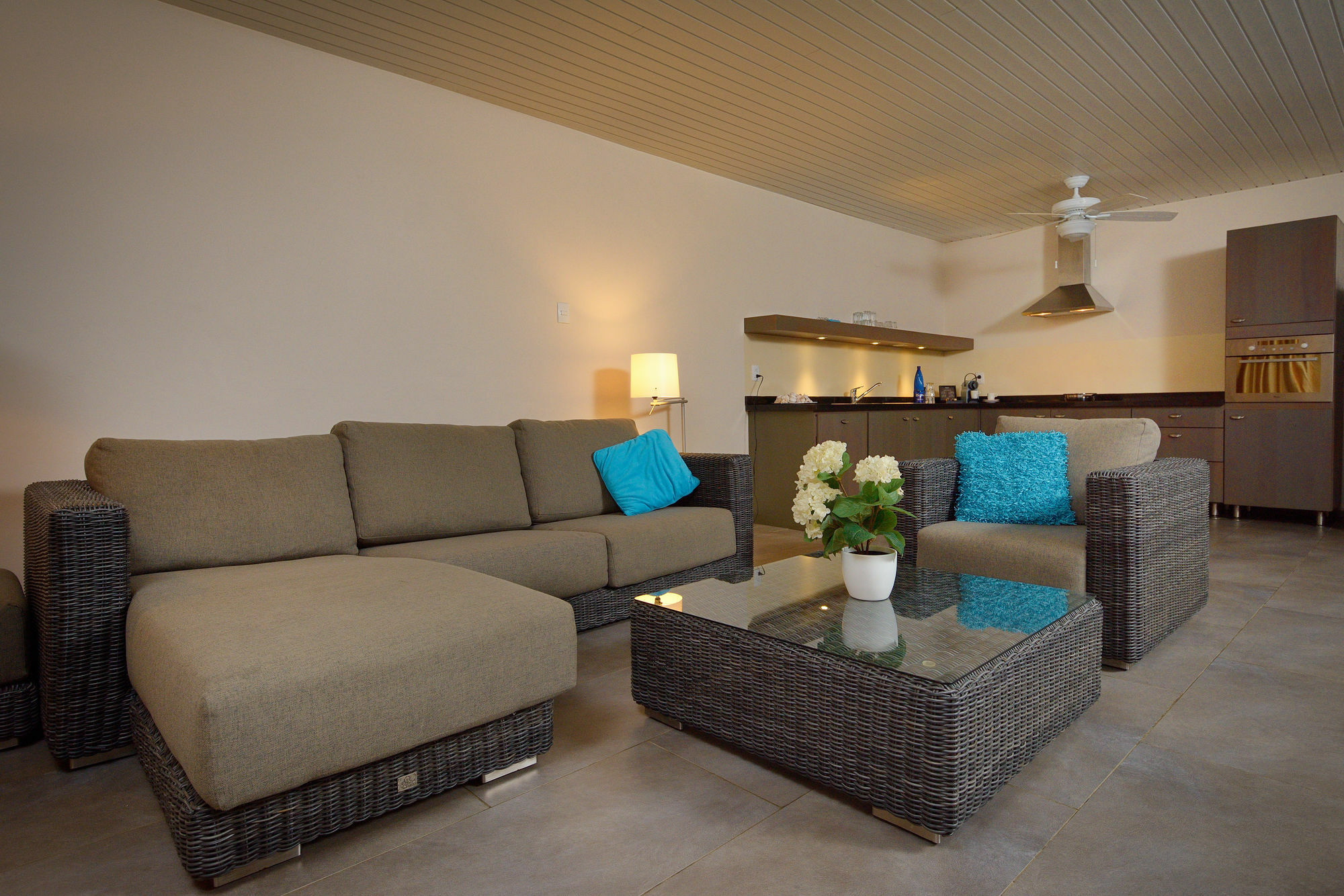 Belmar Oceanfront Apartments Bonaire Ngoại thất bức ảnh