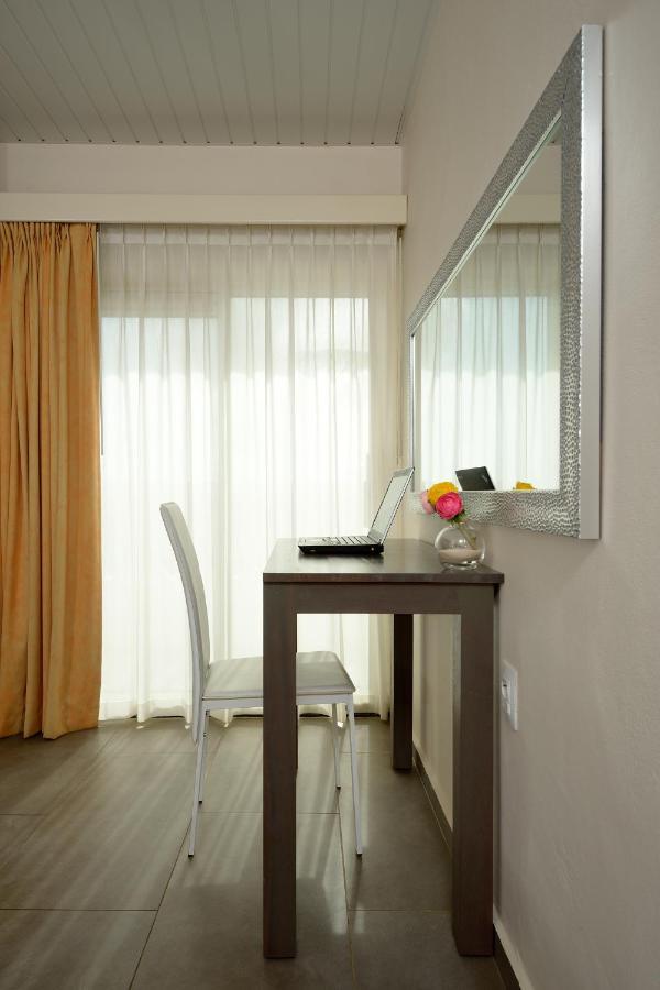 Belmar Oceanfront Apartments Bonaire Ngoại thất bức ảnh